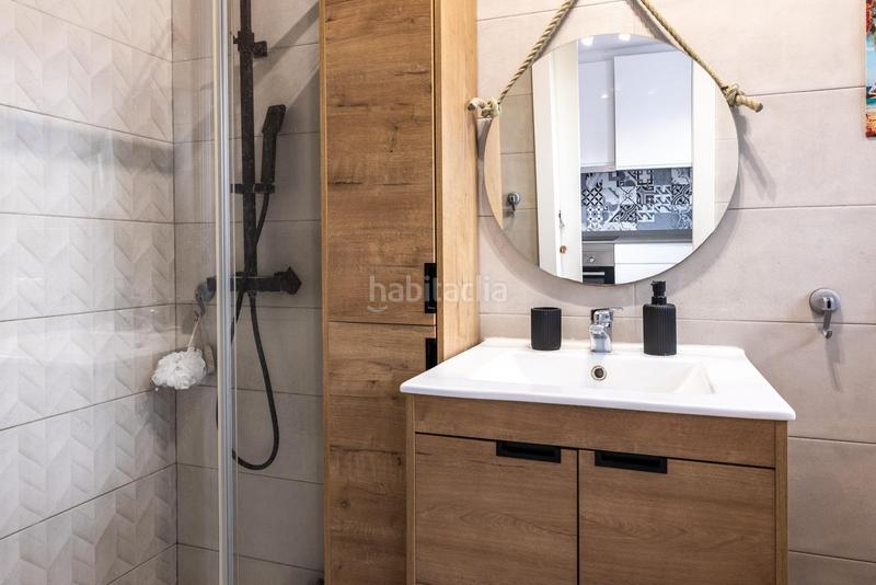 Foto f6c8a77a-9c22-4dcc-8ca4-6d35655a9f6d. Casa adosada casa esquinera, muy cerca de la playa, ideal parejas en Vendrell (El)