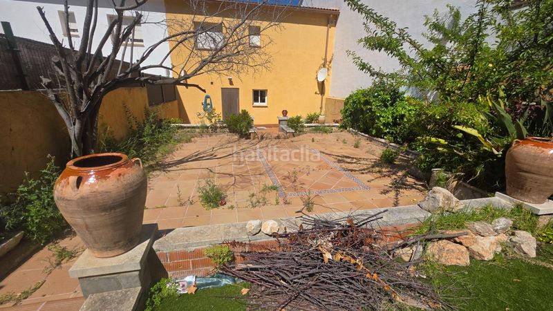 Foto 1fef2a6a-fce9-45b7-9988-db08a955556b. Casa aparellada amb aparcament a Bonastre