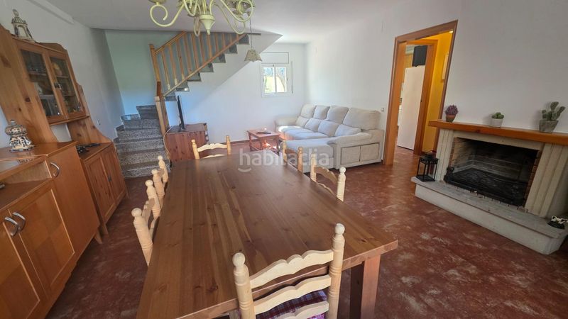 Foto 8a41e8c4-2e16-4f51-9f72-c6202f3c7e4f. Casa aparellada amb aparcament a Bonastre