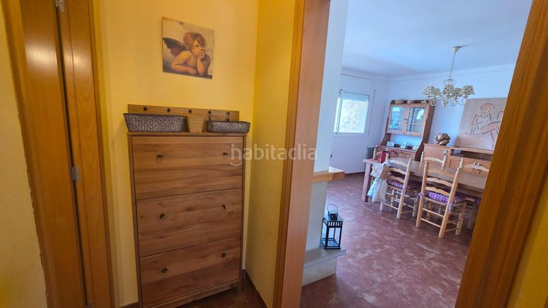 Foto a8a7fbe5-ba88-4955-ac85-0b65fe9cb603. Casa aparellada amb aparcament a Bonastre