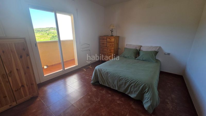 Foto aaa05c7e-b449-47d1-9e1a-51d238d55f6e. Casa aparellada amb aparcament a Bonastre