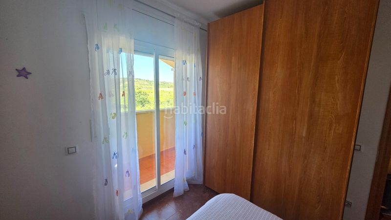 Foto b95b6419-5af2-4481-9d72-3cfa78ad2a19. Casa aparellada amb aparcament a Bonastre