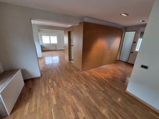 Rent Flat  Herrero. Piso en alquiler en carmelitas, 2 dormitorios.