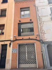 Miete Geschäftsraum  Alloza. Local en alquiler en centro  casco histórico, 3 dormitorios.
