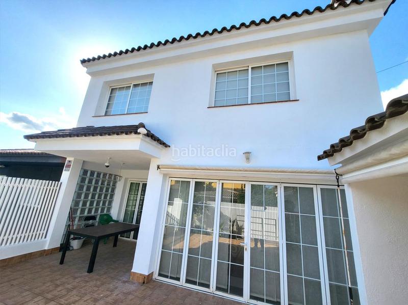 Foto 0f47e1b4-9bfc-4bc0-b599-abcba7574d72. Chalet villa en venta en grao de castellón pinar, 9 dormitorios. en Castellón de la Plana