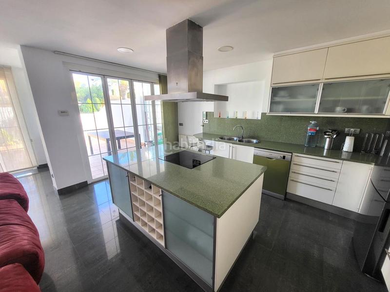 Foto 1d70f9a9-ddcb-446f-a7ce-fcade3c627bf. Chalet villa en venta en grao de castellón pinar, 9 dormitorios. en Castellón de la Plana