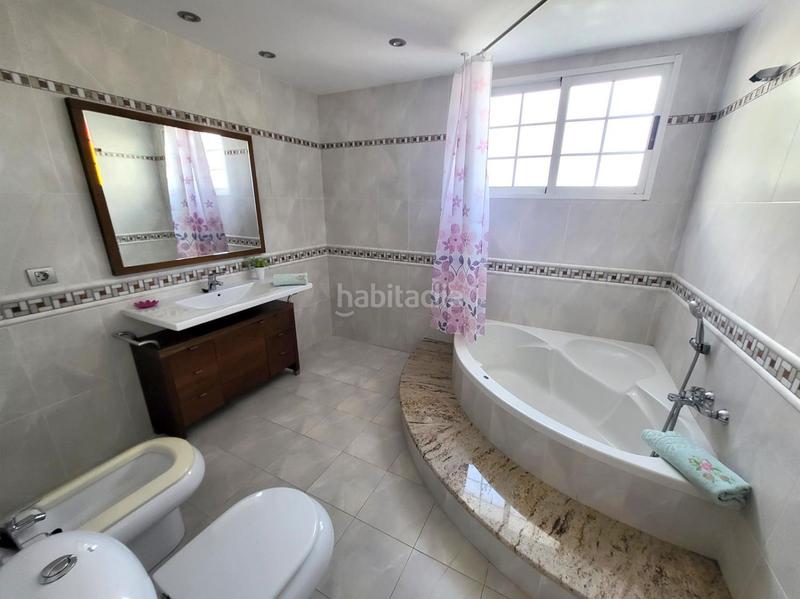 Foto e002fb6d-71d3-4b95-9951-588e4ca8af92. Chalet villa en venta en grao de castellón pinar, 9 dormitorios. en Castellón de la Plana