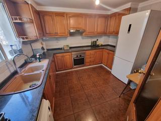 Maison à Ensanche - Parque del Oeste. Casa en venta en gran via tárrega monteblanco, 3 dormitorios.