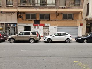 Local Comercial en Hospital - Plaza del Real. Local en venta en avda. casalduch.