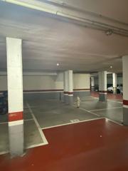 Lloguer Aparcament cotxe a Bucarest 9. Garaje en alquiler en avda. hermanos bou.