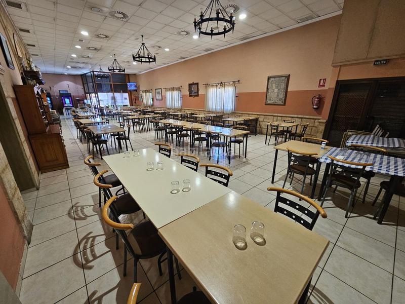 Foto e40a3598-d5e1-481f-9c34-2f9ed66a0a24. Local comercial a fadrell-industrial 76 a Ensanche - Parque Santa Rosa Castellón de la Plana