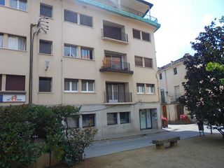 Pis a Pla�a del montseny 7. Piso c�ntrico ocupado en sant antoni vilamajor