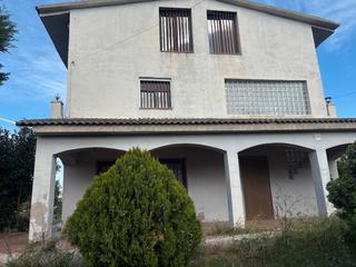 Casa  Carrer del romaní. Casa en venta can fornaca riudarenes