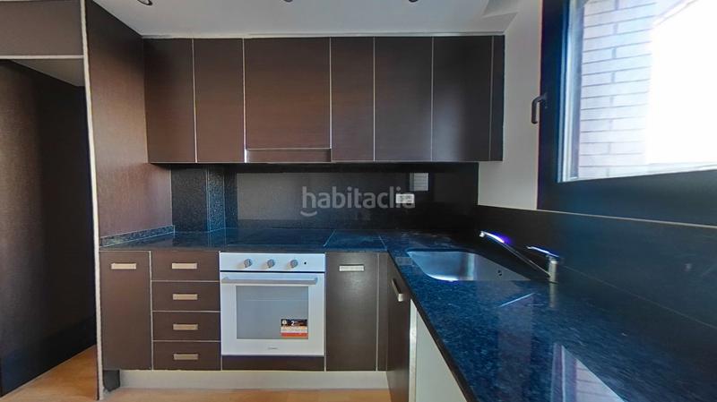 Foto e98fdbb9-78e2-442e-b37f-f39aeea861ce. Duplex in Centre Granollers