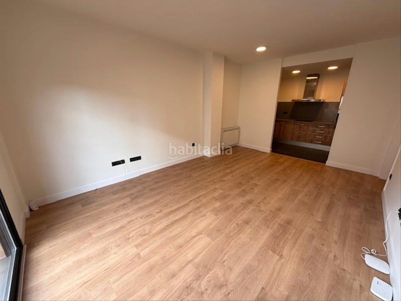 Foto c00e7fbd-b29c-4b94-af9a-cdbda9b2ac32. Pis a carretera fogars 16 a Tordera Tordera