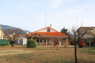 Chalet en Sant Esteve de Palautordera. Chalet a 4 vientos en sant esteve de palautordera con amplio jar