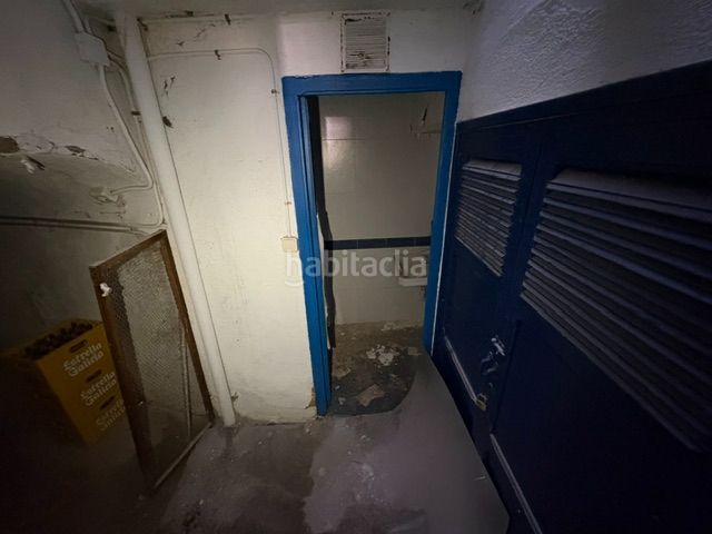 Foto fd5d23ad-2ad0-4352-a87d-456932c32042. Edificio en plaça font del lleó 13 edificio a reformar en Caldes de Montbui