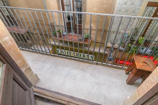 Pis  Barcelona - cl bonsucces. Piso de 4 habitaciones en el raval