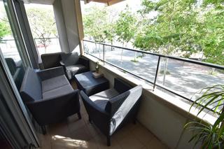 Appartement  Sant adrià de besòs - av eduard maristany. Piso de 2 habitaciones con piscina en forum