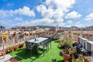 Pis  Barcelona - carretes. Piso con terraza privada en el raval