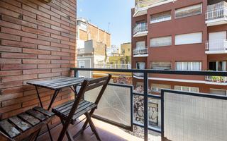 Etagenwohnung  Barcelona - cl art. Piso reformado en maragall