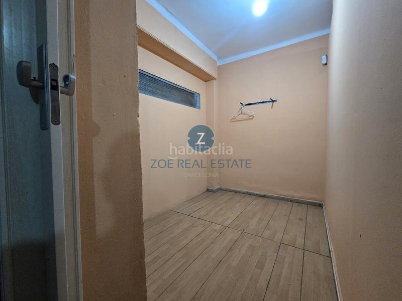 Foto 902e4ff0-3549-42c6-aed7-68e3d90d2498. Local comercial a La Bordeta Barcelona