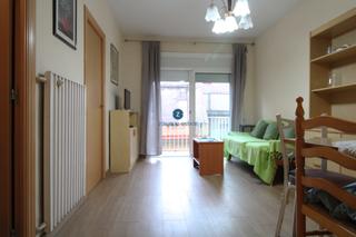 Location Appartement  Carrer de bretón de los herreros. Piso temporal