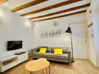 Miete Etagenwohnung in Barceloneta. Vivienda en planta baja muy cerca de la playa !!!