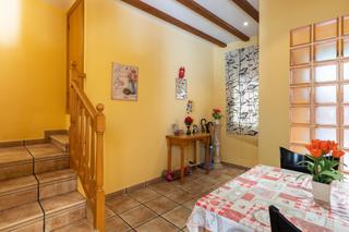 Casa aparellada a Llefià