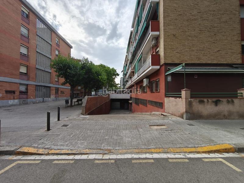 Foto 1b34bc96-c614-465f-ae90-8237bd6ee6ab. Aparcament cotxe a Sant Roc Badalona