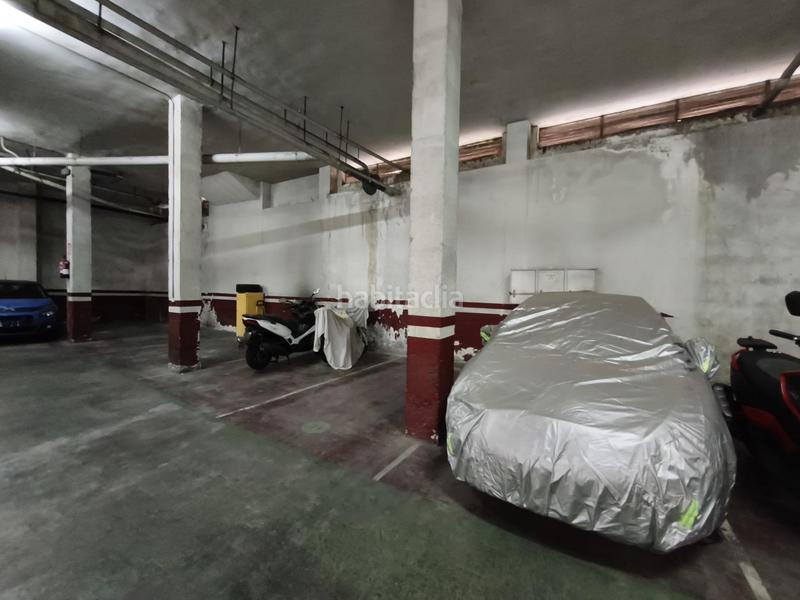 Foto c3fd8e35-3c5c-4d08-b401-05ff97a22a11. Parking coche en Sant Roc Badalona