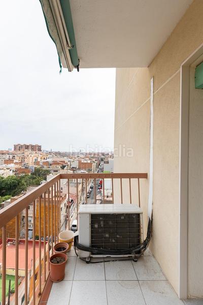 Foto bbbfe9de-f84a-409b-a781-2333f9c8d701. Piso en Llefià Badalona