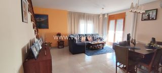 Casa bifamiliare  Carrer esport. Casa pareada con 4 habitaciones con calefacción