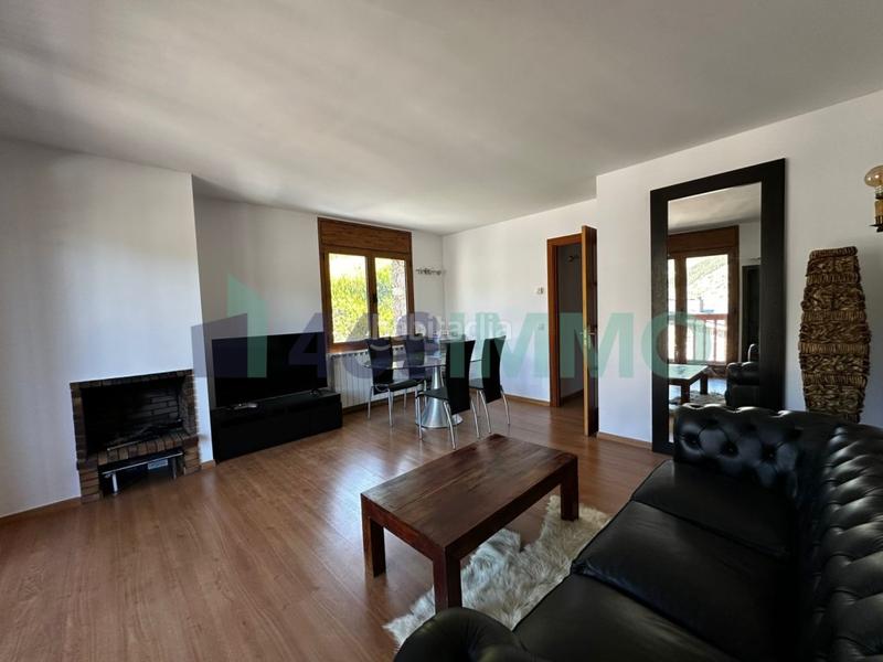 Foto 536e8393-4710-4117-88a6-be1a1d390ce0. Alquiler piso  amueblado y equipado en el forn en Canillo