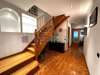 Rent Flat  Carrer de na maria pla, 22-26. Dúplex en alquiler en el centro de andorra.