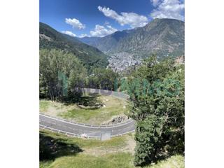 Terreny residencial a Engolasters. Terreno en la carretera de engolasters