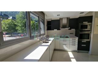 Pis a Les Escaldes. Lujoso piso en el centro de escaldes