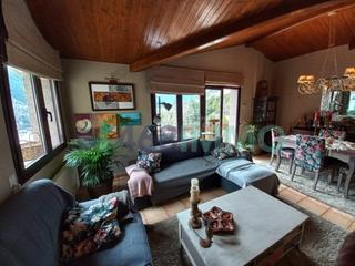 Penthouse in Vila. Ático en hort de godí encamp