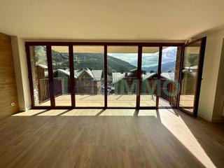 Pis  Cam borda del marticella. Piso de lujo en el tarter.
