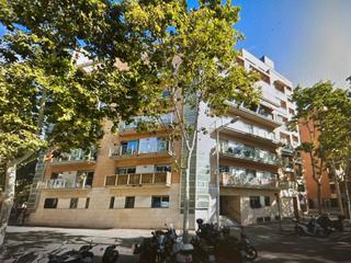 Pis a Calle joan fernandez 70. Piso okupado
