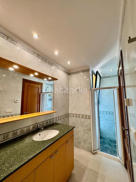 Foto fb1f5506-b2c7-466a-a272-569845d21b07. Casa adossada amb calefacció aparcament piscina a Llançà