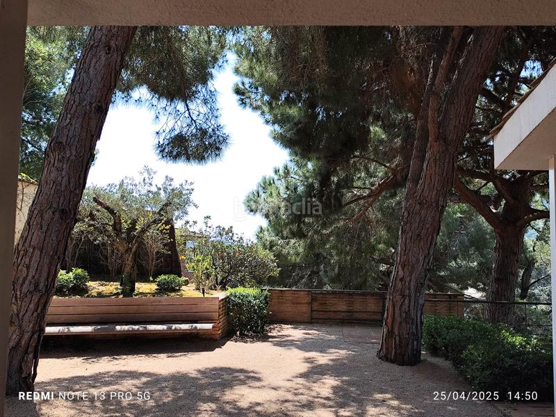 Foto 9d96dfe2-d767-49af-ae6b-fa89cc72ff91. Chalet mit heizung parking pool in Premià de Dalt