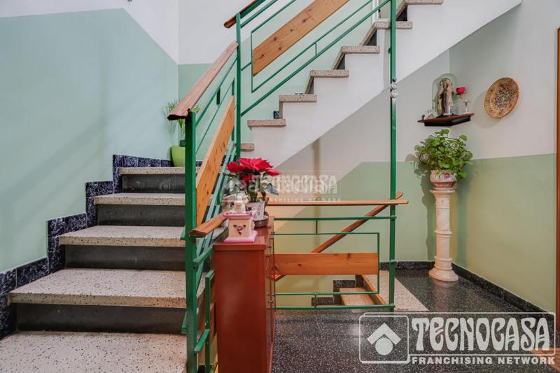 Foto 2a61a89e-c67b-479d-9344-927b4fff6b7e. Casa bifamiliare con riscaldamento in Riu Sud Santa Coloma de Gramenet