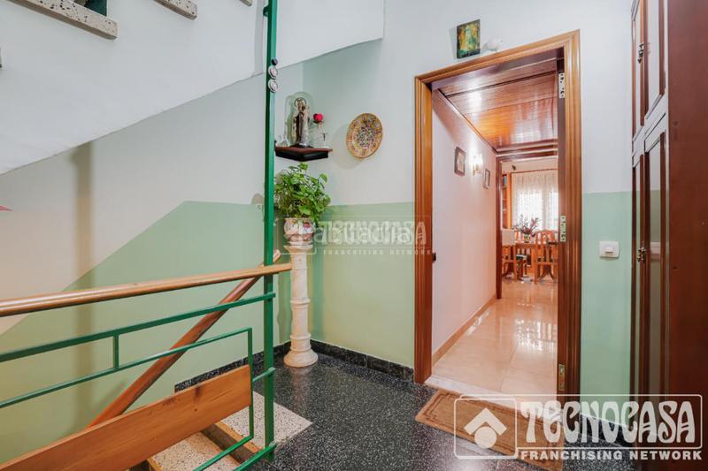 Foto 7293ad7e-6e7b-4848-861f-dd239070a79e. Casa bifamiliare con riscaldamento in Riu Sud Santa Coloma de Gramenet