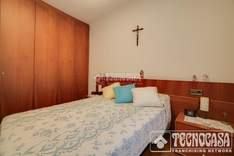 Foto bce276bb-a345-4710-ba47-1704898ee79e. Casa bifamiliare con riscaldamento in Riu Sud Santa Coloma de Gramenet