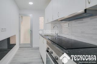 Etagenwohnung in Riu Sud. Piso en venta en santa coloma de gramenet