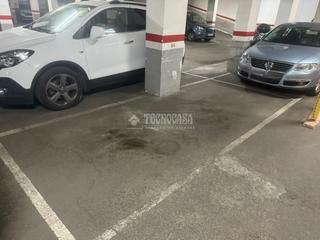 Posto auto in Riu Sud. Boxplaza de garaje en venta en santa coloma de gramenet
