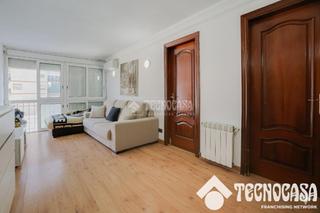 Etagenwohnung in Riu Sud. Piso en venta en santa coloma de gramenet