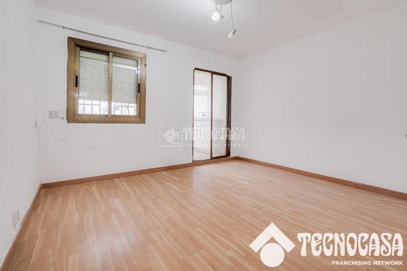 Foto 57fe30f7-ceb7-4b66-b095-2b6bff981843. Piso  en venta en Riu Sud Santa Coloma de Gramenet