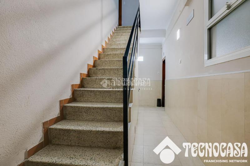 Foto fc49a06b-109a-43c8-87dd-faeb19100e21. Piso  en venta en Riu Sud Santa Coloma de Gramenet